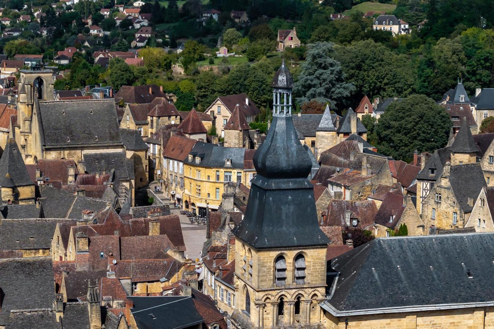 Stay In Sarlat - Suite Sarloveze Екстер'єр фото